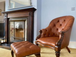 Four Candles Retreat - Stunning 2 Bd No Guest Fees